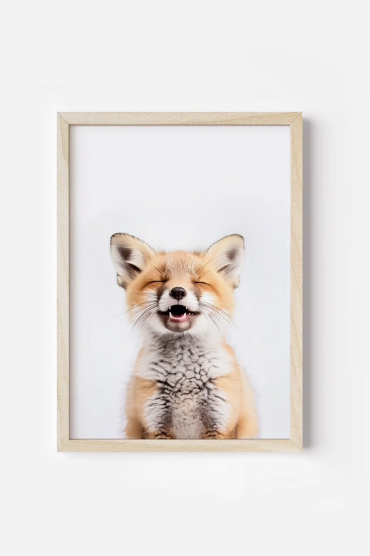 a picture of a fox with its mouth open